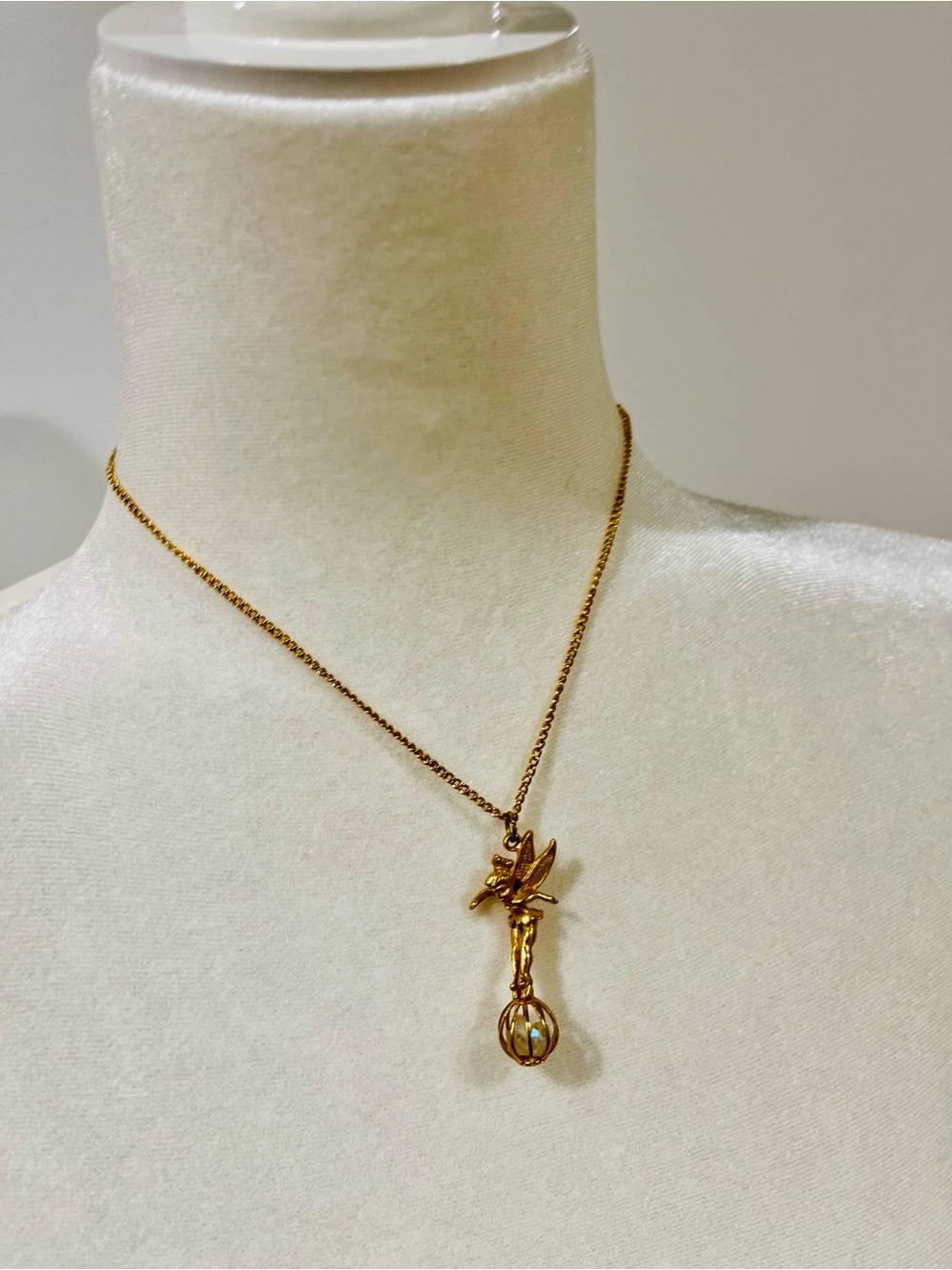 Vintage 1960’s Walt Disney Productions Tinker Bell Gold Tone Necklace Orig Chain